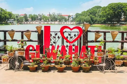 Arrive Guwahati & Transfer to Kaziranga